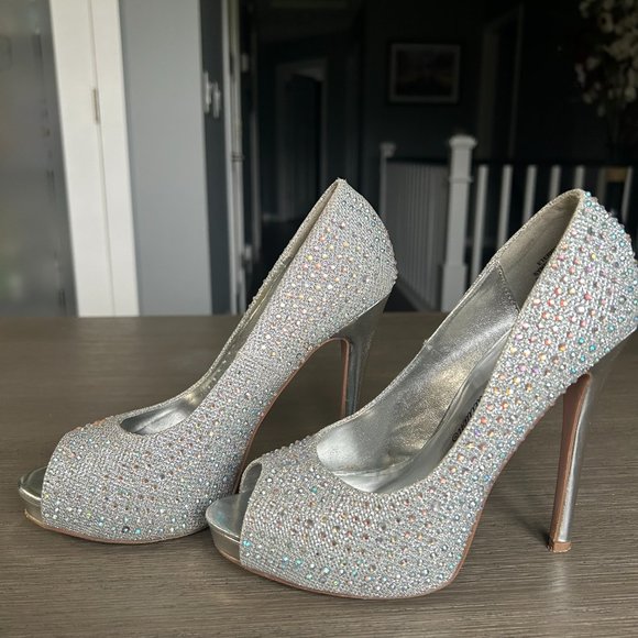 High Heels for Prom or Homecoming - Picture 2 of 4